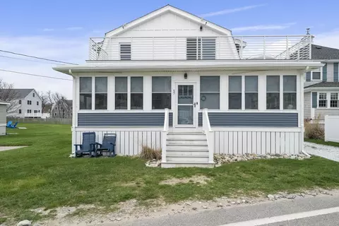 57 Oceanside Dr, Scituate, MA 02066