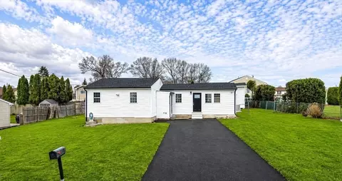 Exterior - 715 Newhall St, Fall River, MA 02721 photo 1 of 2