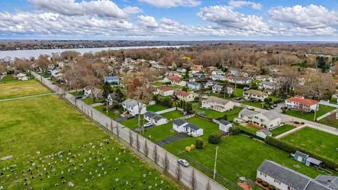 View/Area - 715 Newhall St, Fall River, MA 02721 photo 2 of 3