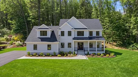 106 Spofford Rd, Boxford, MA 01921