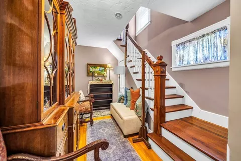 34 Sherbrook Ave, Worcester, MA 01604 photo 6