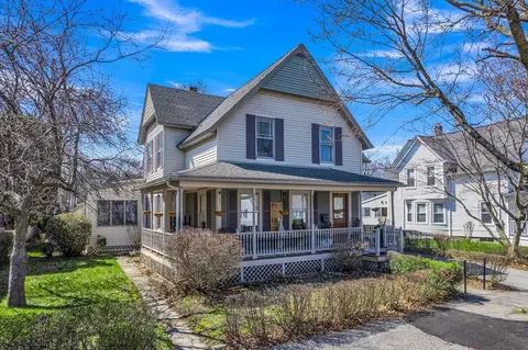 34 Sherbrook Ave, Worcester, MA 01604 photo 2