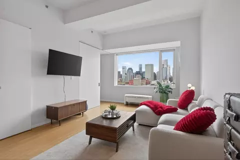 141 Dorchester Ave #1005, Boston, MA 02127