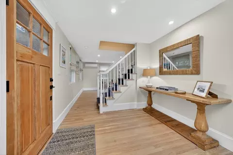 18 Crowes Ln, Hingham, MA 02043 photo 3