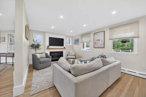 18 Crowes Ln, Hingham, MA 02043 photo 10