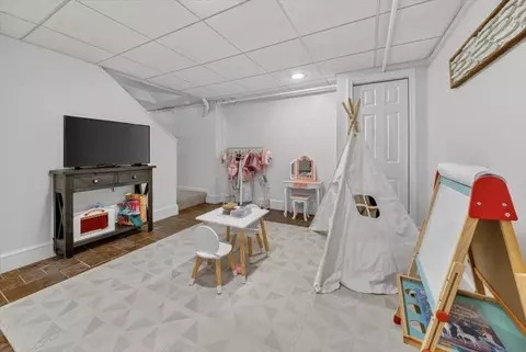 18 Crowes Ln, Hingham, MA 02043 photo 25