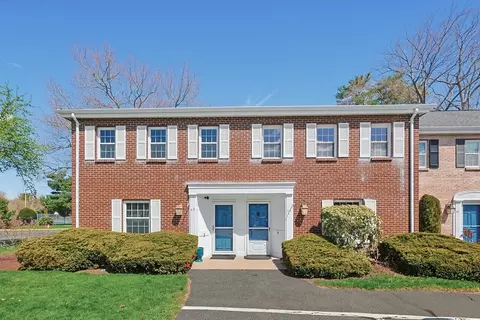 43 Erin Rd #43, Stoughton, MA 02072