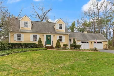 40 Summer St, Easton, MA 02356