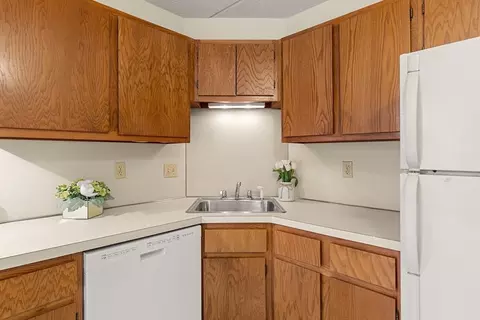 Kitchen - 159 Main St #11B, Stoneham, MA 02180 photo 2 of 4