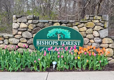 231 Bishops Forest Dr #231, Waltham, MA 02452