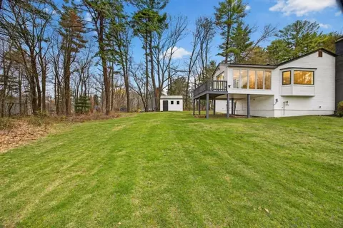 Exterior - 1 Hunter Dr, Andover, MA 01810 photo 6 of 6