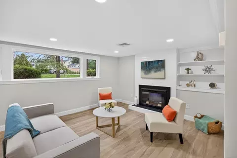 Living - 1 Hunter Dr, Andover, MA 01810 photo 5 of 5