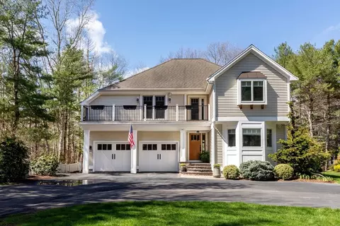 2 Ice House Rd, Plymouth, MA 02360