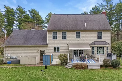 Exterior - 842 Main St, Wareham, MA 02576 photo 4 of 13