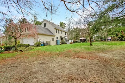 Exterior - 842 Main St, Wareham, MA 02576 photo 12 of 13