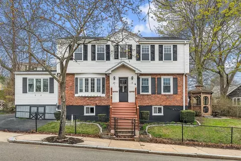 29 Alpheus Rd, Boston, MA 02131