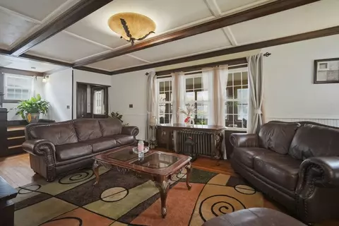 32 Burton St, Springfield, MA 01108 photo 3