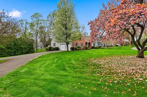 Exterior - 7 Brewster Rd, West Springfield, MA 01089 photo 6 of 11