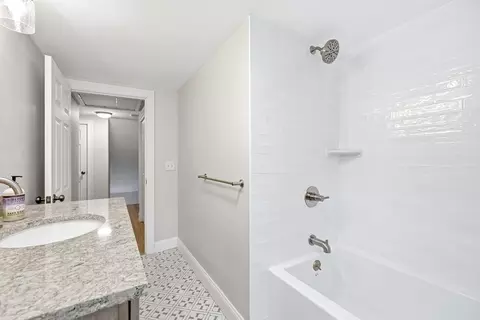 Bath - 7 Brewster Rd, West Springfield, MA 01089 photo 4 of 4
