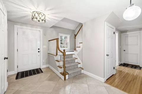 Entry Way - 7 Brewster Rd, West Springfield, MA 01089 photo 1 of 1