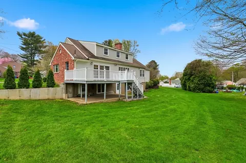 Exterior - 7 Brewster Rd, West Springfield, MA 01089 photo 9 of 11