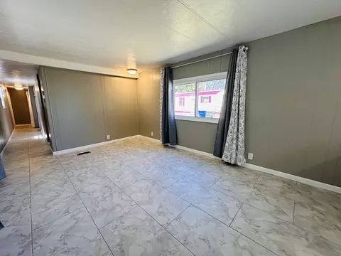 11 Lamplighter Ln, Springfield, MA 01119 photo 12