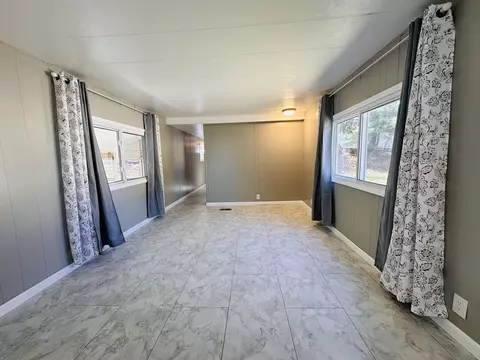 11 Lamplighter Ln, Springfield, MA 01119 photo 11