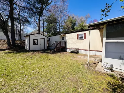 11 Lamplighter Ln, Springfield, MA 01119 photo 27