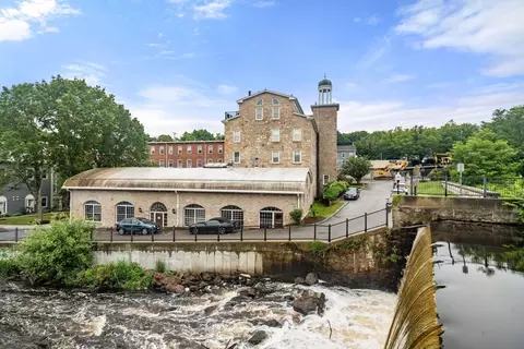 20 N Stone Mill Dr #1026, Dedham, MA 02026