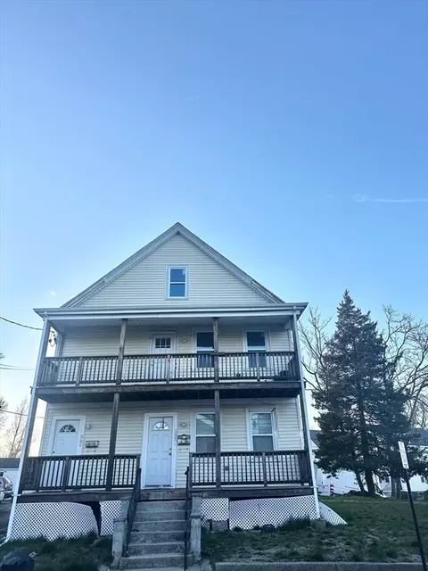 98 Sumner St, Quincy, MA 02169