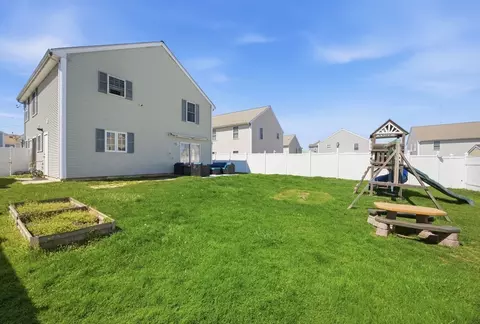 Exterior - 232 Reeves St, Fall River, MA 02721 photo 3 of 3
