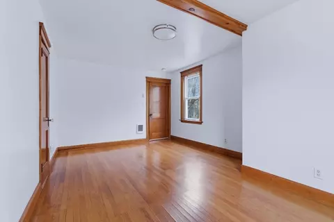 Living - 7 Third Ave, Dudley, MA 01571 photo 4 of 7