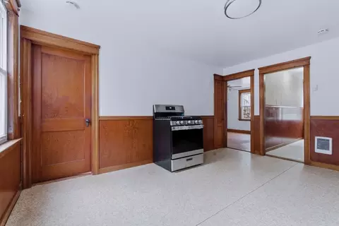Entry Way - 7 Third Ave, Dudley, MA 01571 photo 1 of 5