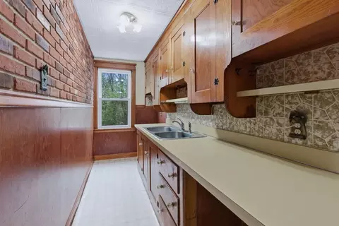 Kitchen - 7 Third Ave, Dudley, MA 01571 photo 4 of 4