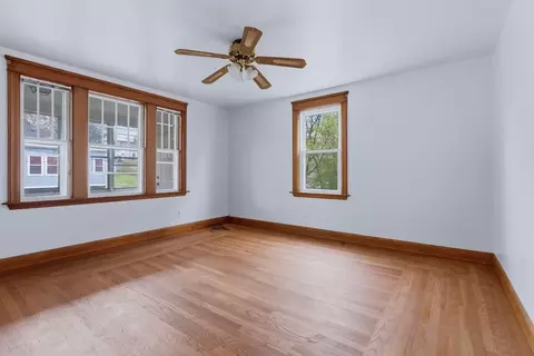 Living - 7 Third Ave, Dudley, MA 01571 photo 6 of 7