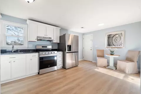 12 Parker Dr, Wareham, MA 02571