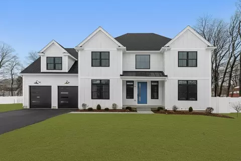 14 Earle Stewart Ln #LOT 3, Wrentham, MA 02093