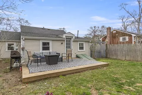 Exterior - 10 Third Ave, Wareham, MA 02571 photo 2 of 4