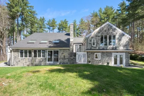 40 Hobbs Brook Rd, Weston, MA 02493