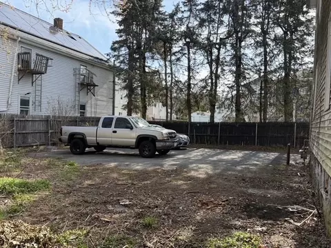 66 Hargraves St, Fall River, MA 02723 photo 28