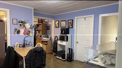 66 Hargraves St, Fall River, MA 02723 photo 2