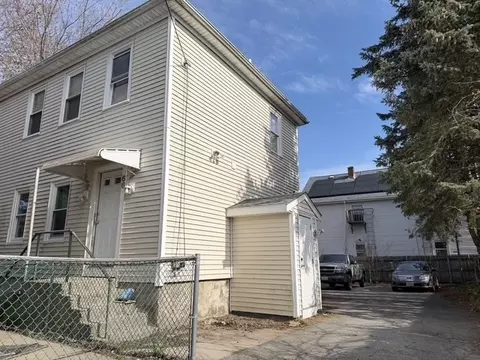 66 Hargraves St, Fall River, MA 02723