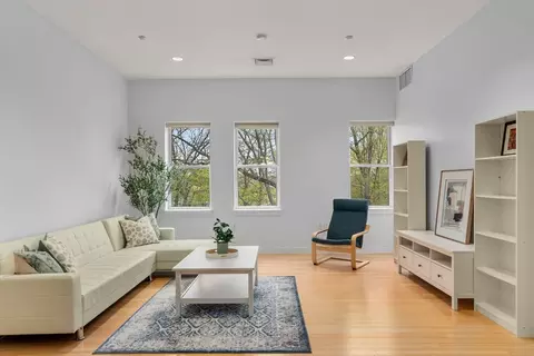 99 Chestnut Hill Ave #310, Brighton, MA 02135