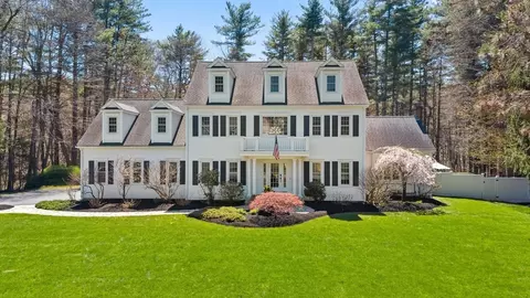 7 Daniel Shays Rd, Hopkinton, MA 01748