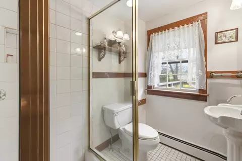 17 Evergreen Rd, Needham, MA 02494 photo 9