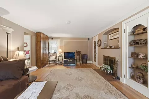 17 Evergreen Rd, Needham, MA 02494 photo 5