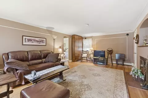 17 Evergreen Rd, Needham, MA 02494 photo 6