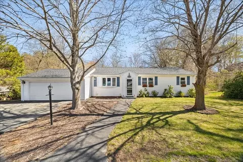 291 Caswell St, Taunton, MA 02718