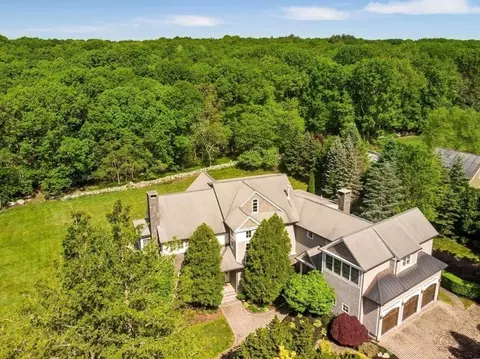 View/Area - 2 Stonegate Ln, Dover, MA 02030 photo 1 of 6