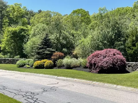 Exterior - 2 Stonegate Ln, Dover, MA 02030 photo 8 of 11